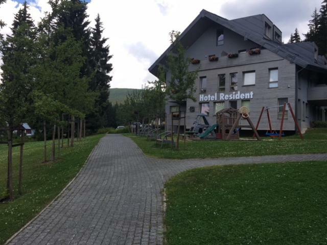 Resort 302 Harrachov Bagian luar foto